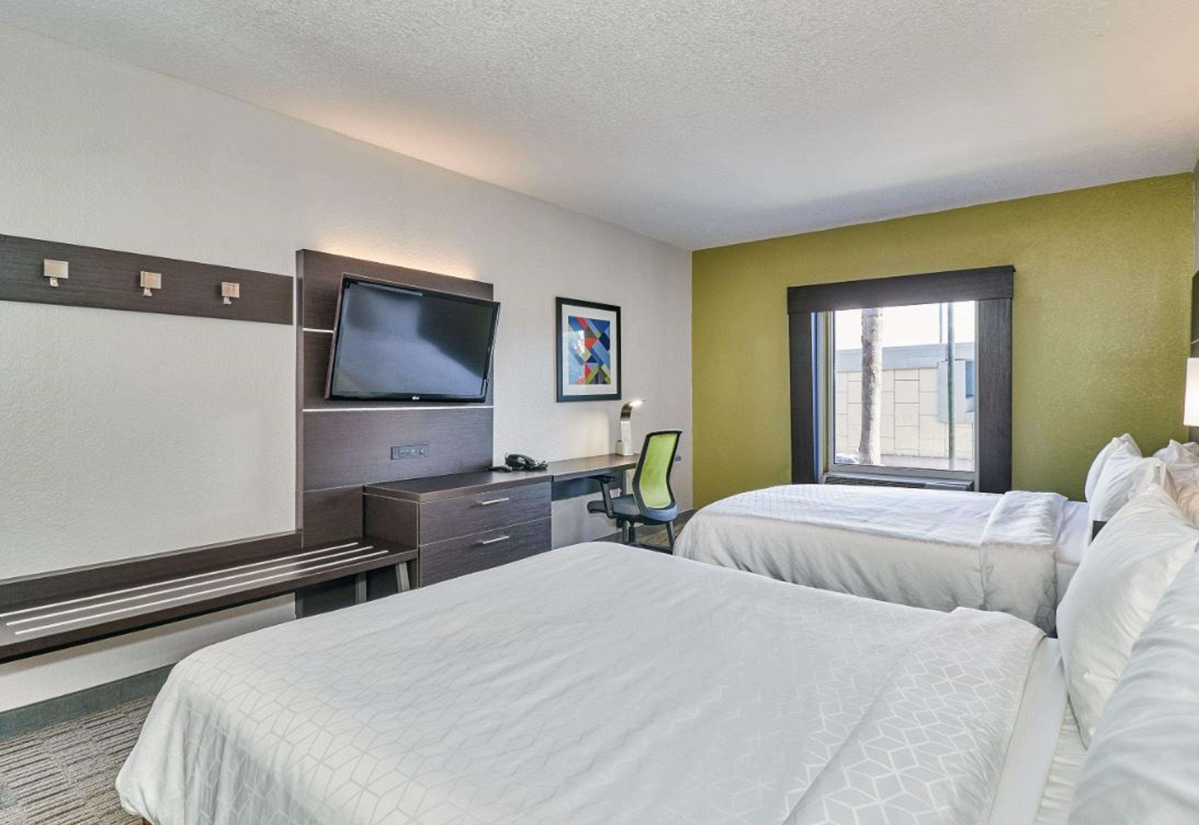 Holiday Inn Express Hotel & Suites Clearwater Us 19 North By Ihg Ngoại thất bức ảnh