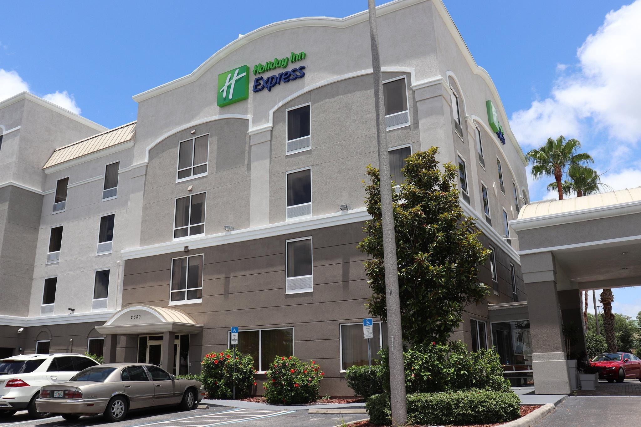 Holiday Inn Express Hotel & Suites Clearwater Us 19 North By Ihg Ngoại thất bức ảnh