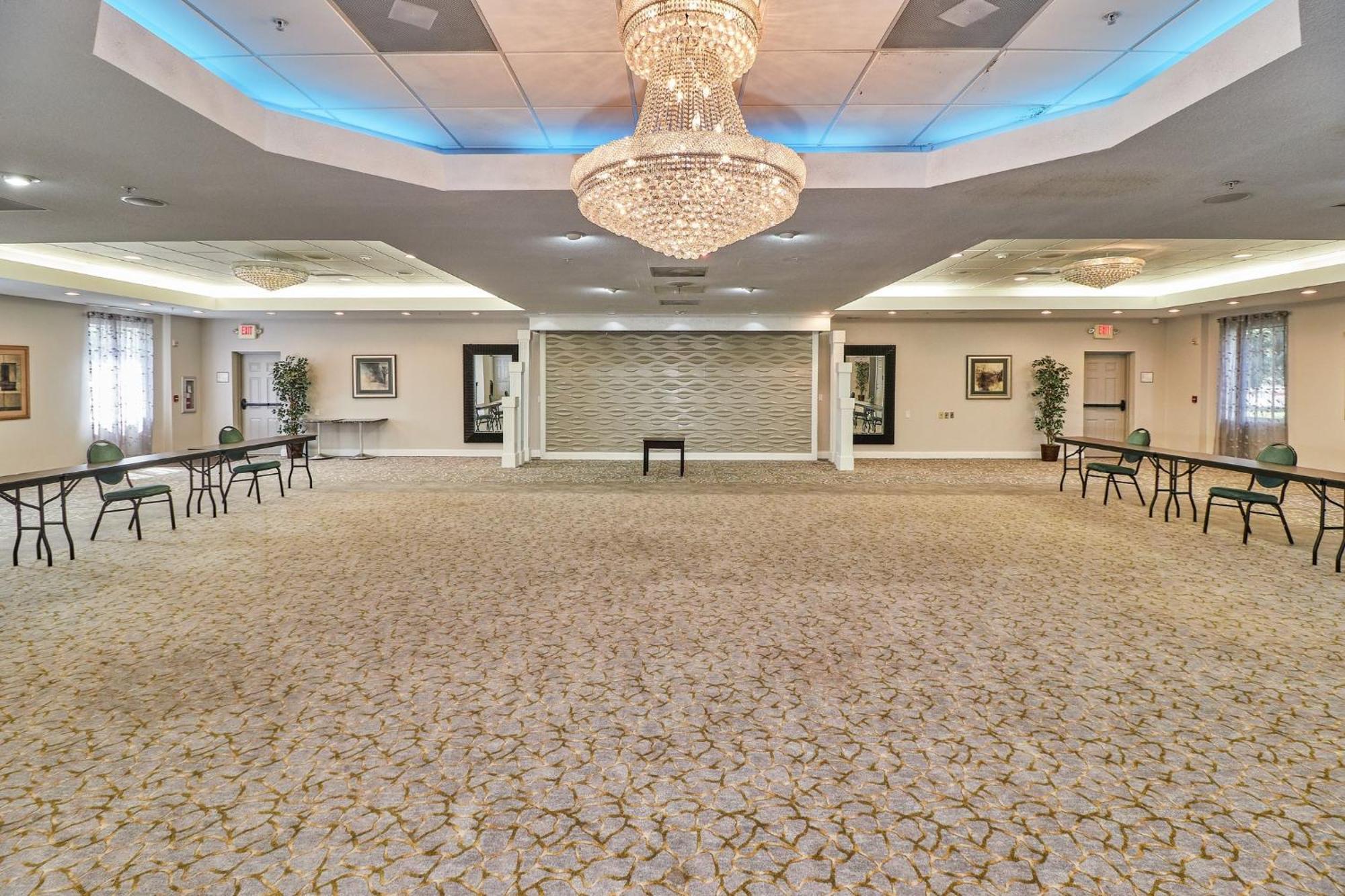 Holiday Inn Express Hotel & Suites Clearwater Us 19 North By Ihg Ngoại thất bức ảnh