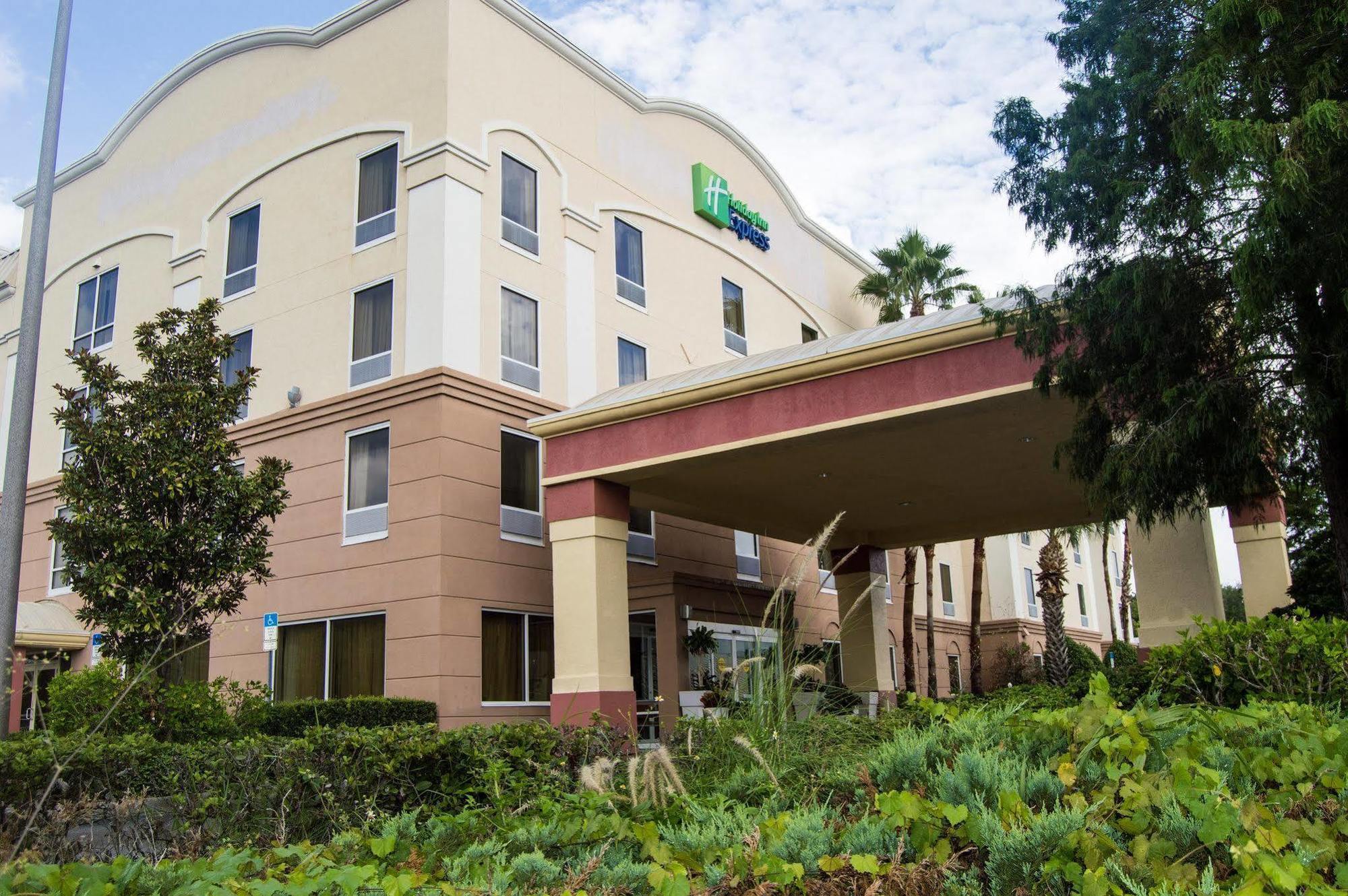 Holiday Inn Express Hotel & Suites Clearwater Us 19 North By Ihg Ngoại thất bức ảnh